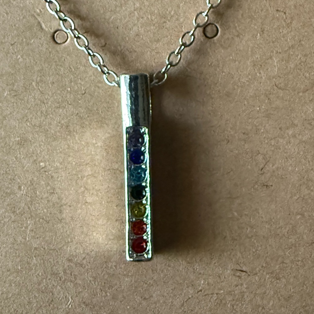 Elegant Pendant Necklace with Gemstone Accents